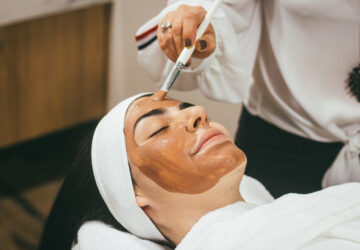 Lakme Salons to use indigenous ingredients in Beauty Sutra service Lakme Salons to use indigenous ingredients in Beauty Sutra service