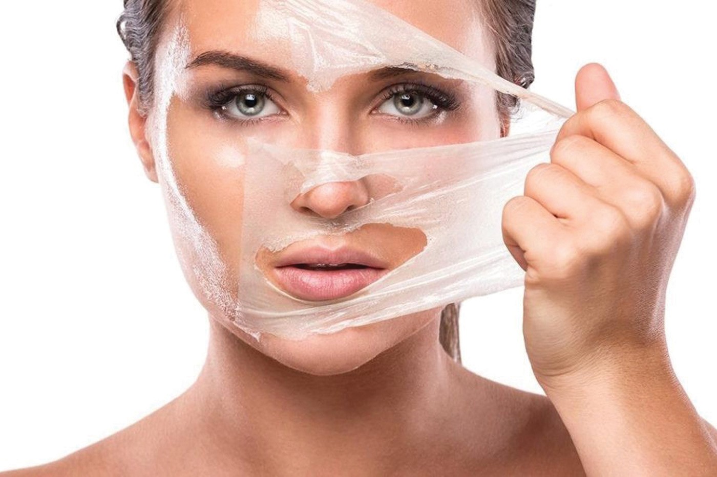 L’Oreal patents self-bubbling peel-off face mask which reduces water consumption L’Oreal patents self-bubbling peel-off face mask which reduces water consumption